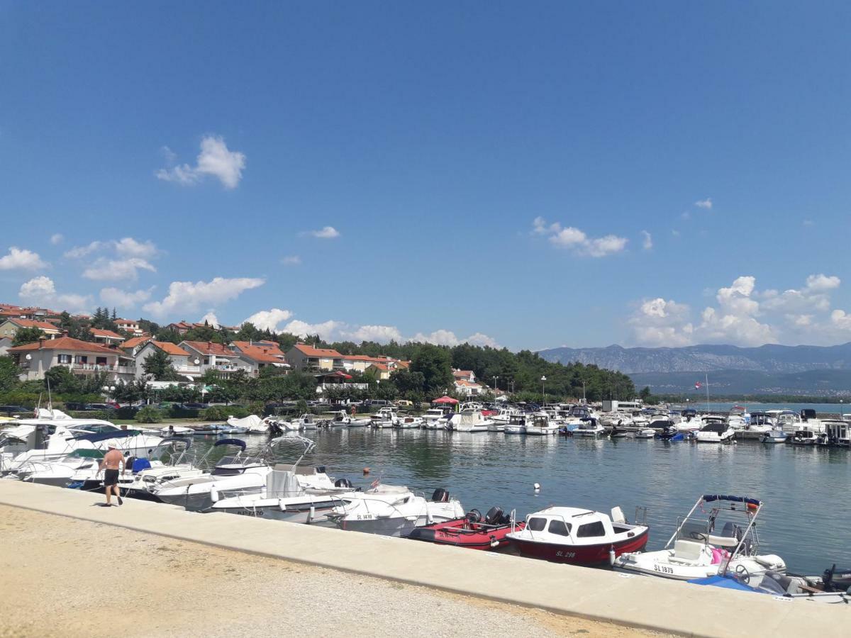 Apartments Mario Malinska Εξωτερικό φωτογραφία